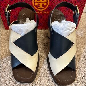 Brand new Tory Burch Bleecker sandal. Navy & Ivory. Size 7.5